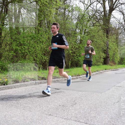 12.04.2026 - 45. Internationalen Wilhelmsburger Insellauf Yannick Fuchs http://msf.ph/oto/9503121 12.04.2026 12:48:22 Laufen 35, 5696, 3287 meine-sportfotos.de
