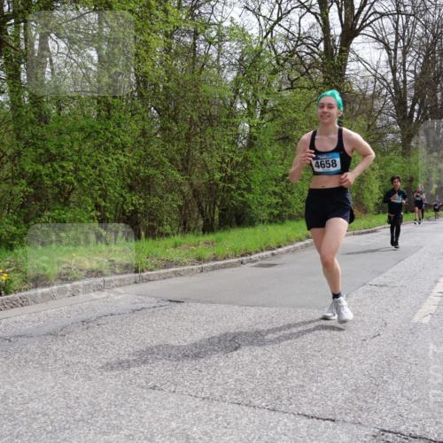 12.04.2026 - 45. Internationalen Wilhelmsburger Insellauf Yannick Fuchs http://msf.ph/oto/9503160 12.04.2026 12:48:36 Laufen 4658 meine-sportfotos.de