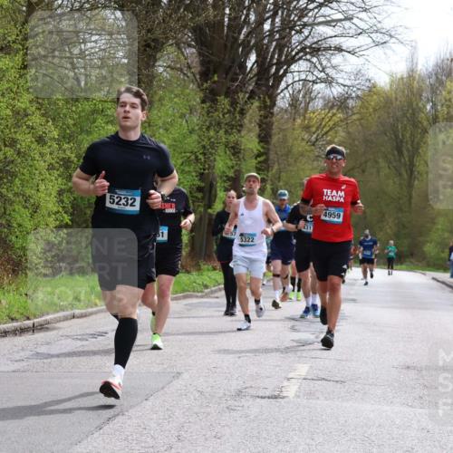 12.04.2026 - 45. Internationalen Wilhelmsburger Insellauf Yannick Fuchs http://msf.ph/oto/9503220 12.04.2026 12:48:48 Laufen 5232, 61, 4959, 431, 57, 5322 meine-sportfotos.de