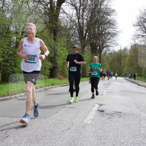 12.04.2026 - 45. Internationalen Wilhelmsburger Insellauf Yannick Fuchs http://msf.ph/oto/9503311 12.04.2026 12:49:07 Laufen 302, 2009, 3088 meine-sportfotos.de