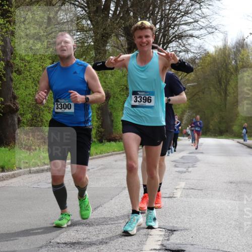 12.04.2026 - 45. Internationalen Wilhelmsburger Insellauf Yannick Fuchs http://msf.ph/oto/9503362 12.04.2026 12:49:21 Laufen 3300, 3396 meine-sportfotos.de