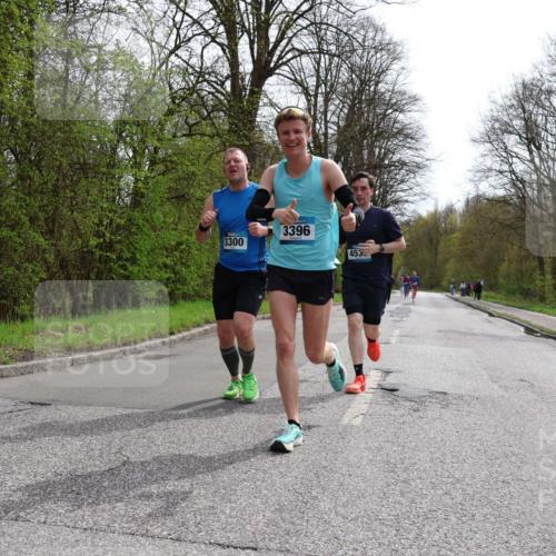 12.04.2026 - 45. Internationalen Wilhelmsburger Insellauf Yannick Fuchs http://msf.ph/oto/9503367 12.04.2026 12:49:22 Laufen 3396, 3300, 453 meine-sportfotos.de