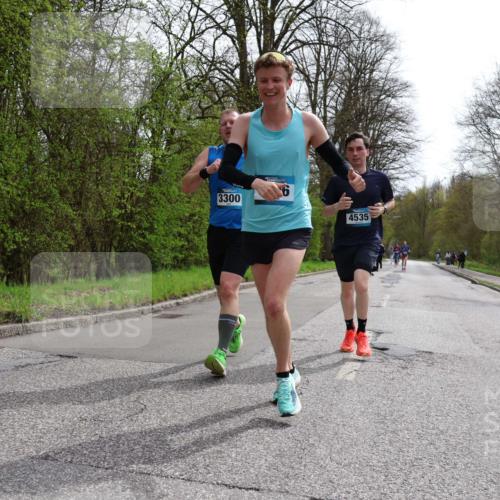 12.04.2026 - 45. Internationalen Wilhelmsburger Insellauf Yannick Fuchs http://msf.ph/oto/9503368 12.04.2026 12:49:22 Laufen 3300, 4535 meine-sportfotos.de