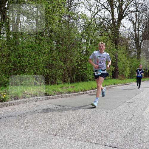 12.04.2026 - 45. Internationalen Wilhelmsburger Insellauf Yannick Fuchs http://msf.ph/oto/9503388 12.04.2026 12:49:29 Laufen 2015 meine-sportfotos.de