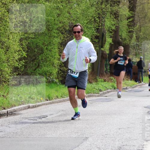 12.04.2026 - 45. Internationalen Wilhelmsburger Insellauf Yannick Fuchs http://msf.ph/oto/9503449 12.04.2026 12:49:46 Laufen 5817, 5463, 5321 meine-sportfotos.de