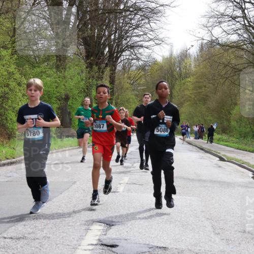 12.04.2026 - 45. Internationalen Wilhelmsburger Insellauf Yannick Fuchs http://msf.ph/oto/9503550 12.04.2026 12:50:11 Laufen 5114, 5780, 3972, 5087, 5086 meine-sportfotos.de
