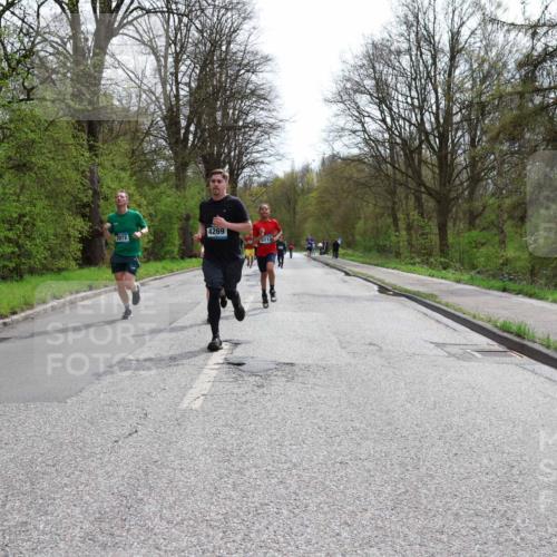 12.04.2026 - 45. Internationalen Wilhelmsburger Insellauf Yannick Fuchs http://msf.ph/oto/9503567 12.04.2026 12:50:14 Laufen 3972, 4269, 5112 meine-sportfotos.de