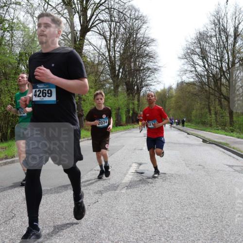 12.04.2026 - 45. Internationalen Wilhelmsburger Insellauf Yannick Fuchs http://msf.ph/oto/9503575 12.04.2026 12:50:15 Laufen 1972, 4269, 2074 meine-sportfotos.de