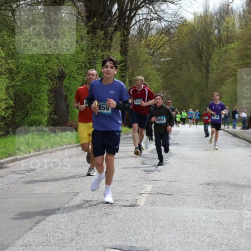12.04.2026 - 45. Internationalen Wilhelmsburger Insellauf Yannick Fuchs http://msf.ph/oto/9503589 12.04.2026 12:50:18 Laufen 859, 3315, 5094, 5145 meine-sportfotos.de