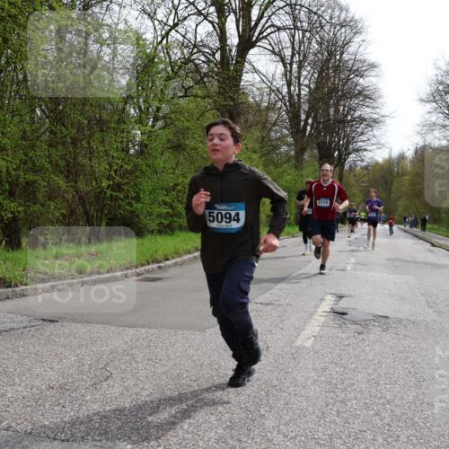 12.04.2026 - 45. Internationalen Wilhelmsburger Insellauf Yannick Fuchs http://msf.ph/oto/9503609 12.04.2026 12:50:22 Laufen 5094, 3315 meine-sportfotos.de