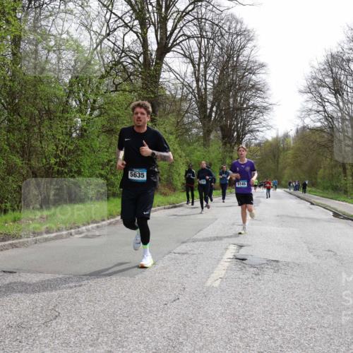 12.04.2026 - 45. Internationalen Wilhelmsburger Insellauf Yannick Fuchs http://msf.ph/oto/9503621 12.04.2026 12:50:24 Laufen 5635, 5729, 5145 meine-sportfotos.de