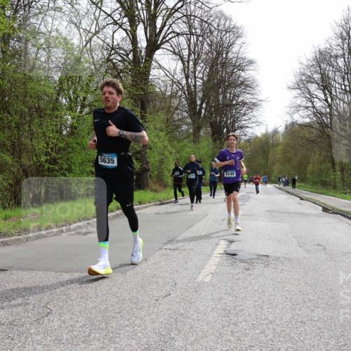 12.04.2026 - 45. Internationalen Wilhelmsburger Insellauf Yannick Fuchs http://msf.ph/oto/9503622 12.04.2026 12:50:25 Laufen 5635, 5729, 5145 meine-sportfotos.de