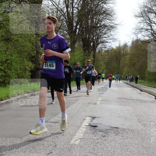 12.04.2026 - 45. Internationalen Wilhelmsburger Insellauf Yannick Fuchs http://msf.ph/oto/9503629 12.04.2026 12:50:26 Laufen 5145, 5141, 5446, 4581 meine-sportfotos.de
