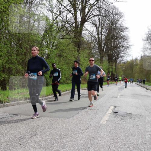 12.04.2026 - 45. Internationalen Wilhelmsburger Insellauf Yannick Fuchs http://msf.ph/oto/9503640 12.04.2026 12:50:28 Laufen 5133, 5729, 5141, 4581 meine-sportfotos.de