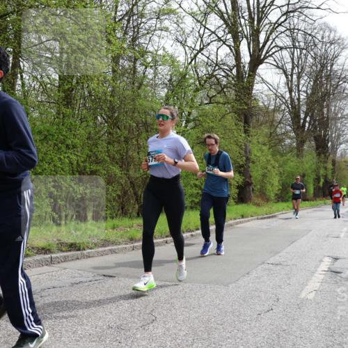 12.04.2026 - 45. Internationalen Wilhelmsburger Insellauf Yannick Fuchs http://msf.ph/oto/9503651 12.04.2026 12:50:30 Laufen 2, 41, 540 meine-sportfotos.de
