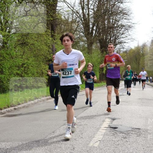 12.04.2026 - 45. Internationalen Wilhelmsburger Insellauf Yannick Fuchs http://msf.ph/oto/9503767 12.04.2026 12:50:54 Laufen 5500, 4237, 4168, 469, 4524 meine-sportfotos.de