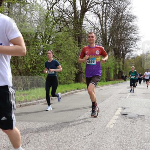 12.04.2026 - 45. Internationalen Wilhelmsburger Insellauf Yannick Fuchs http://msf.ph/oto/9503773 12.04.2026 12:50:55 Laufen 237, 5500, 4698, 4524 meine-sportfotos.de