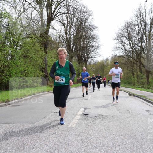 12.04.2026 - 45. Internationalen Wilhelmsburger Insellauf Yannick Fuchs http://msf.ph/oto/9503792 12.04.2026 12:50:59 Laufen 524, 4074 meine-sportfotos.de