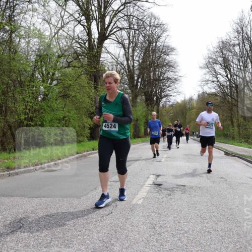12.04.2026 - 45. Internationalen Wilhelmsburger Insellauf Yannick Fuchs http://msf.ph/oto/9503793 12.04.2026 12:50:59 Laufen 4524, 4598, 4074 meine-sportfotos.de