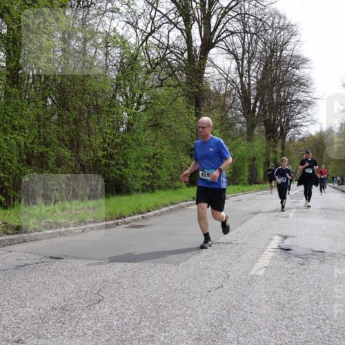 12.04.2026 - 45. Internationalen Wilhelmsburger Insellauf Yannick Fuchs http://msf.ph/oto/9503804 12.04.2026 12:51:01 Laufen 4592, 5129, 5343 meine-sportfotos.de