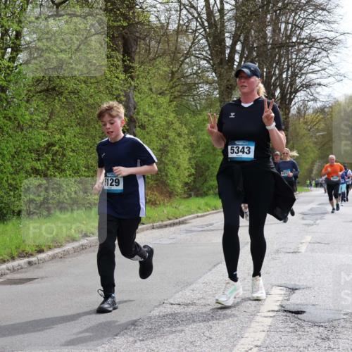 12.04.2026 - 45. Internationalen Wilhelmsburger Insellauf Yannick Fuchs http://msf.ph/oto/9503817 12.04.2026 12:51:03 Laufen 5129, 5343, 485, 5847 meine-sportfotos.de