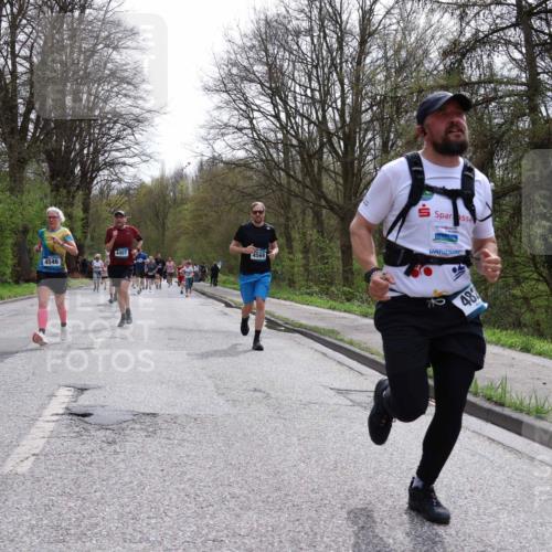 12.04.2026 - 45. Internationalen Wilhelmsburger Insellauf Yannick Fuchs http://msf.ph/oto/9503863 12.04.2026 12:51:12 Laufen 4186, 4546, 4407, 4569, 482 meine-sportfotos.de