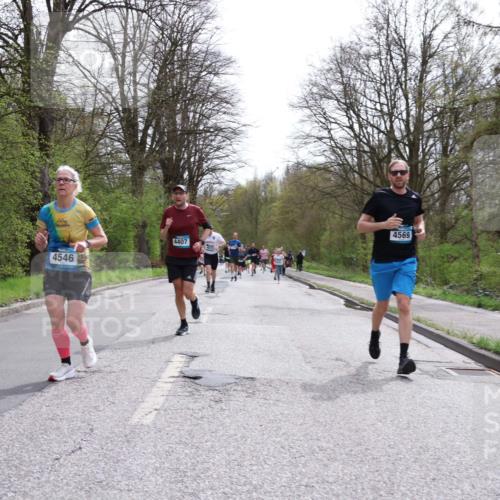 12.04.2026 - 45. Internationalen Wilhelmsburger Insellauf Yannick Fuchs http://msf.ph/oto/9503871 12.04.2026 12:51:14 Laufen 4546, 4407, 4569 meine-sportfotos.de