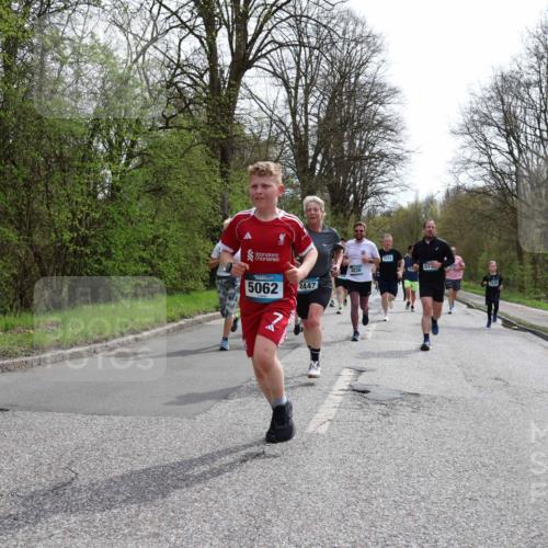 12.04.2026 - 45. Internationalen Wilhelmsburger Insellauf Yannick Fuchs http://msf.ph/oto/9503908 12.04.2026 12:51:22 Laufen 4830, 5062, 2447, 5774, 57, 3439 meine-sportfotos.de