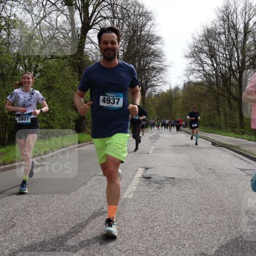 12.04.2026 - 45. Internationalen Wilhelmsburger Insellauf Yannick Fuchs http://msf.ph/oto/9503932 12.04.2026 12:51:27 Laufen 5807, 4937, 332, 2578 meine-sportfotos.de