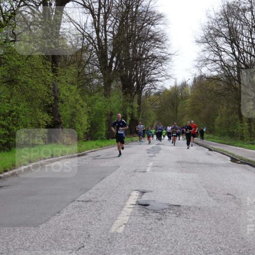 12.04.2026 - 45. Internationalen Wilhelmsburger Insellauf Yannick Fuchs http://msf.ph/oto/9503944 12.04.2026 12:51:30 Laufen 3154, 46 meine-sportfotos.de