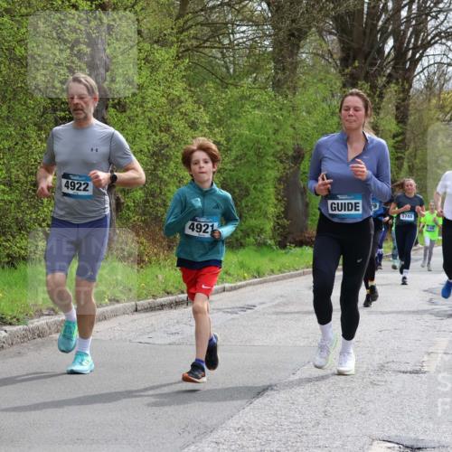 12.04.2026 - 45. Internationalen Wilhelmsburger Insellauf Yannick Fuchs http://msf.ph/oto/9503972 12.04.2026 12:51:38 Laufen 4922, 4921, 9, 4666, 5744, 3479 meine-sportfotos.de