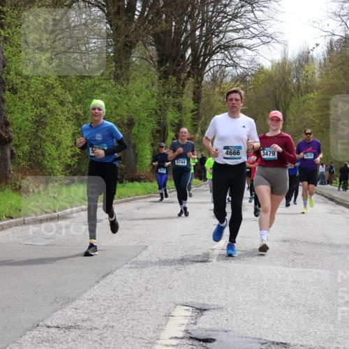 12.04.2026 - 45. Internationalen Wilhelmsburger Insellauf Yannick Fuchs http://msf.ph/oto/9503981 12.04.2026 12:51:40 Laufen 2771, 5744, 4666, 3479, 2675 meine-sportfotos.de