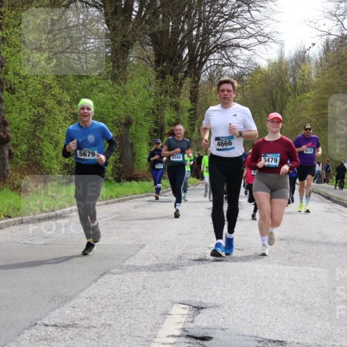 12.04.2026 - 45. Internationalen Wilhelmsburger Insellauf Yannick Fuchs http://msf.ph/oto/9503982 12.04.2026 12:51:40 Laufen 5679, 2771, 5744, 4666, 3479, 2675 meine-sportfotos.de