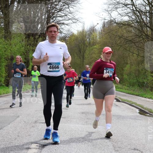12.04.2026 - 45. Internationalen Wilhelmsburger Insellauf Yannick Fuchs http://msf.ph/oto/9503988 12.04.2026 12:51:41 Laufen 5744, 4666, 42, 0, 3479 meine-sportfotos.de