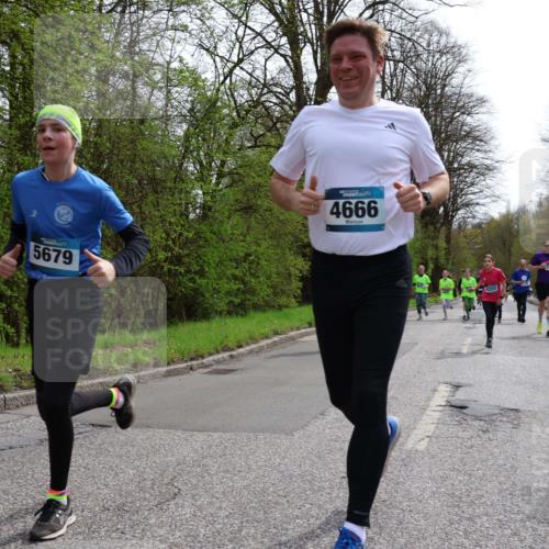 12.04.2026 - 45. Internationalen Wilhelmsburger Insellauf Yannick Fuchs http://msf.ph/oto/9503997 12.04.2026 12:51:43 Laufen 5679, 4666, 4259, 3479 meine-sportfotos.de