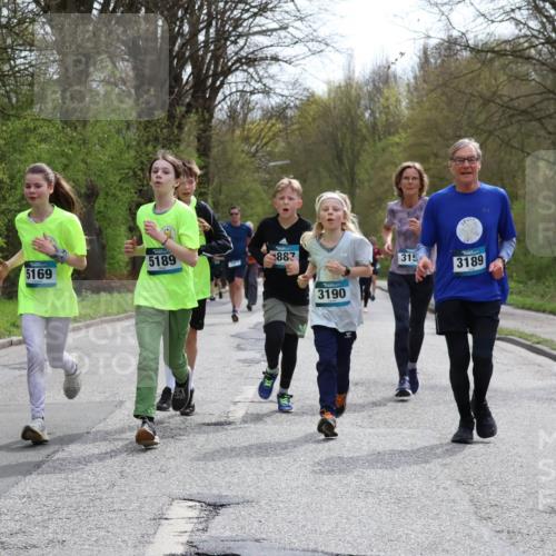 12.04.2026 - 45. Internationalen Wilhelmsburger Insellauf Yannick Fuchs http://msf.ph/oto/9504015 12.04.2026 12:51:46 Laufen 887, 5189, 5169, 3190, 315, 3189 meine-sportfotos.de
