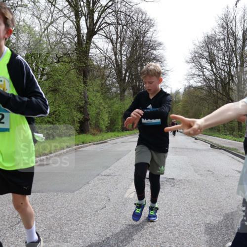 12.04.2026 - 45. Internationalen Wilhelmsburger Insellauf Yannick Fuchs http://msf.ph/oto/9504033 12.04.2026 12:51:49 Laufen 172, 3190 meine-sportfotos.de
