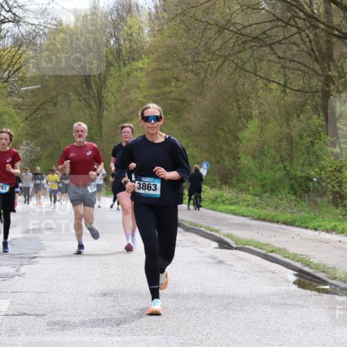 12.04.2026 - 45. Internationalen Wilhelmsburger Insellauf Yannick Fuchs http://msf.ph/oto/9504051 12.04.2026 12:51:54 Laufen 4606, 5782, 578, 3863 meine-sportfotos.de