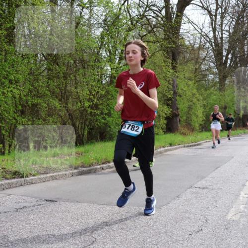 12.04.2026 - 45. Internationalen Wilhelmsburger Insellauf Yannick Fuchs http://msf.ph/oto/9504081 12.04.2026 12:51:59 Laufen 5782 meine-sportfotos.de