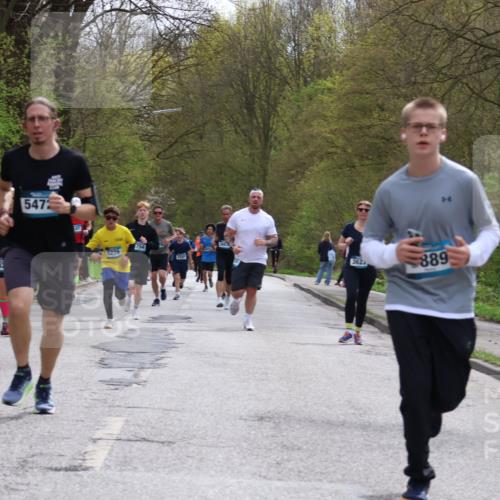12.04.2026 - 45. Internationalen Wilhelmsburger Insellauf Yannick Fuchs http://msf.ph/oto/9504110 12.04.2026 12:52:05 Laufen 5472, 5276, 754, 362, 889 meine-sportfotos.de