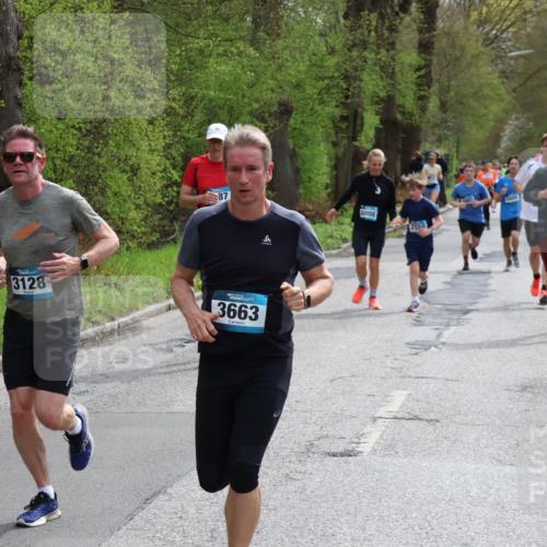 12.04.2026 - 45. Internationalen Wilhelmsburger Insellauf Yannick Fuchs http://msf.ph/oto/9504157 12.04.2026 12:52:15 Laufen 87, 3128, 3663, 6, 5649, 4778 meine-sportfotos.de