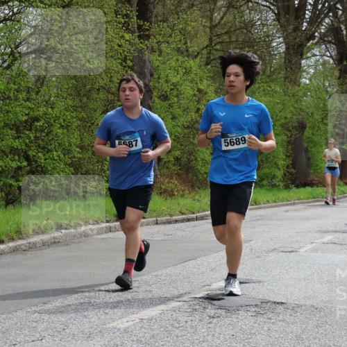 12.04.2026 - 45. Internationalen Wilhelmsburger Insellauf Yannick Fuchs http://msf.ph/oto/9504189 12.04.2026 12:52:23 Laufen 87, 5689, 2082, 4816 meine-sportfotos.de