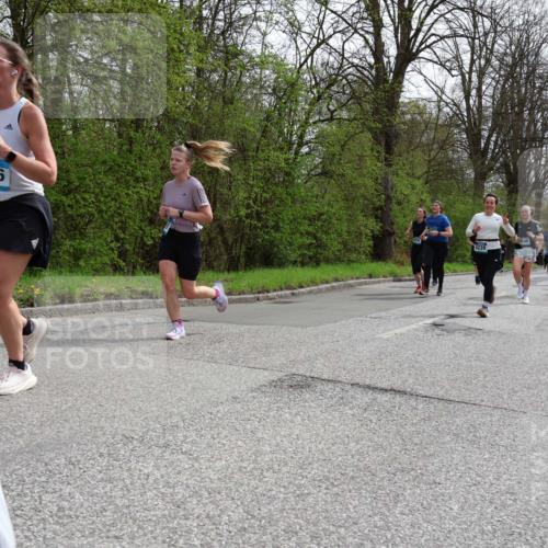 12.04.2026 - 45. Internationalen Wilhelmsburger Insellauf Yannick Fuchs http://msf.ph/oto/9504255 12.04.2026 12:52:37 Laufen 3926, 4239, 40 meine-sportfotos.de