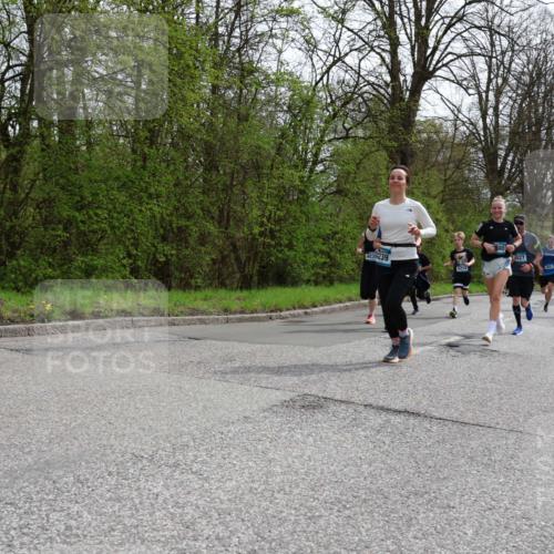 12.04.2026 - 45. Internationalen Wilhelmsburger Insellauf Yannick Fuchs http://msf.ph/oto/9504262 12.04.2026 12:52:38 Laufen 4035, 239, 5214, 40, 4527 meine-sportfotos.de