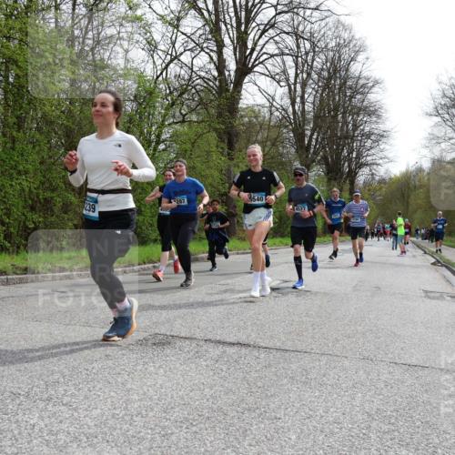 12.04.2026 - 45. Internationalen Wilhelmsburger Insellauf Yannick Fuchs http://msf.ph/oto/9504266 12.04.2026 12:52:39 Laufen 287, 239, 4005, 540, 4527, 4760 meine-sportfotos.de
