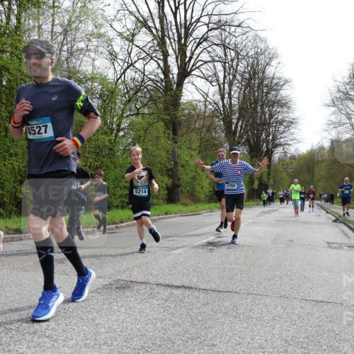 12.04.2026 - 45. Internationalen Wilhelmsburger Insellauf Yannick Fuchs http://msf.ph/oto/9504275 12.04.2026 12:52:40 Laufen 4035, 4527, 11, 4760, 244, 5214 meine-sportfotos.de