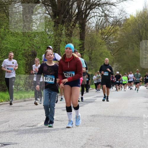 12.04.2026 - 45. Internationalen Wilhelmsburger Insellauf Yannick Fuchs http://msf.ph/oto/9504323 12.04.2026 12:52:49 Laufen 24, 40, 5179, 4741, 3523 meine-sportfotos.de
