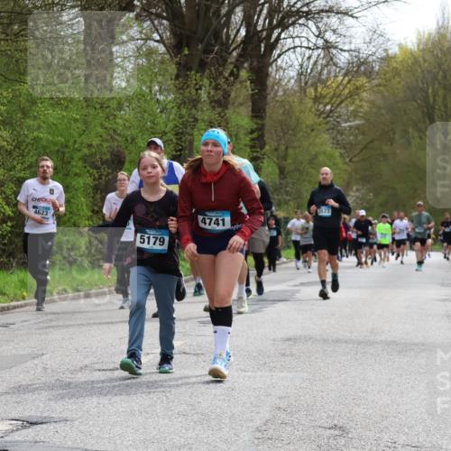 12.04.2026 - 45. Internationalen Wilhelmsburger Insellauf Yannick Fuchs http://msf.ph/oto/9504324 12.04.2026 12:52:50 Laufen 4623, 5179, 4741, 3523 meine-sportfotos.de