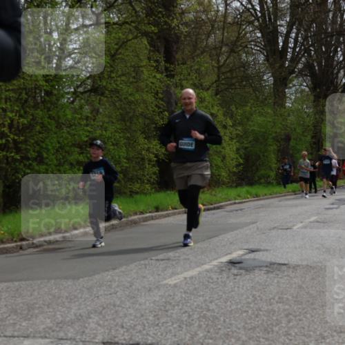 12.04.2026 - 45. Internationalen Wilhelmsburger Insellauf Yannick Fuchs http://msf.ph/oto/9504364 12.04.2026 12:52:57 Laufen 5219, 5124 meine-sportfotos.de