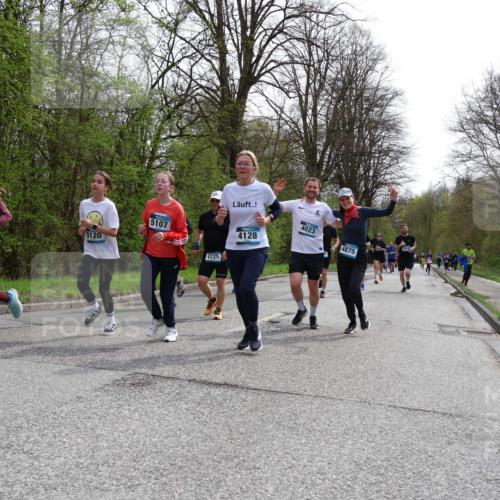 12.04.2026 - 45. Internationalen Wilhelmsburger Insellauf Yannick Fuchs http://msf.ph/oto/9504421 12.04.2026 12:53:07 Laufen 4395, 5120, 5107, 2735, 4023, 4128, 4875 meine-sportfotos.de